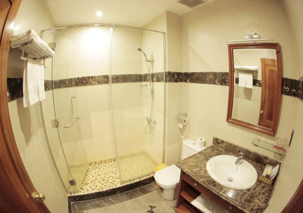 Lucky Hotel - Phu My Hung