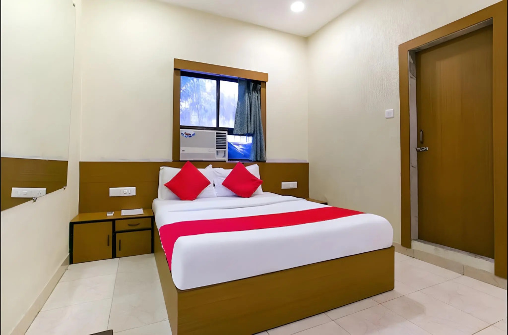 OYO 8755 Hotel Red Palms