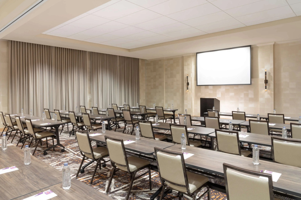 Hyatt Place Sandestin at Grand Blvd