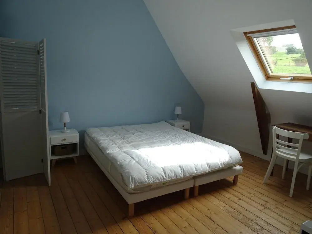 Villa in Primel with Sea View and Beach Access