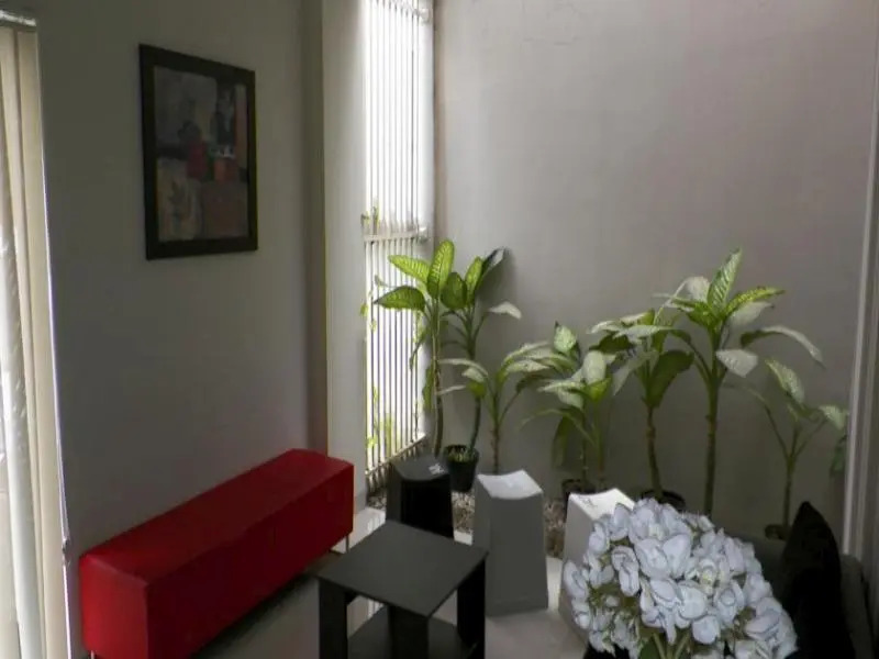 ZEN Rooms Sukaluyu Cikutra Syariah