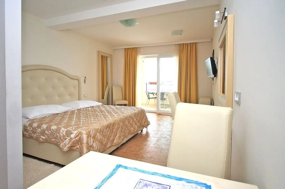 Turisticki apartmani Natalia