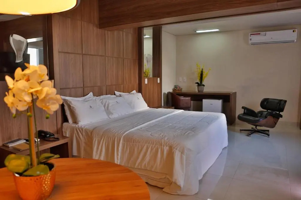 Agulhon Hotel