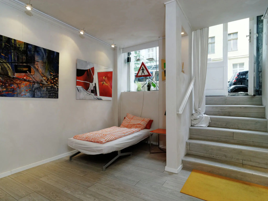 Modern Apartment in Berlin near Lake and City Centre