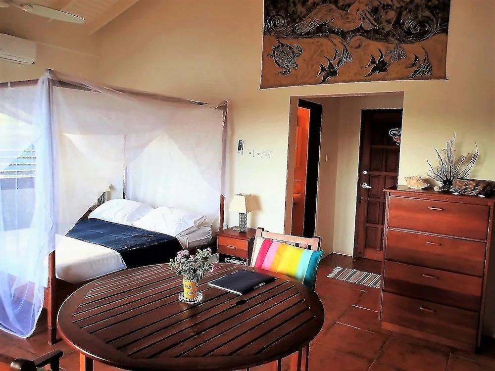 Two Bays Beach Villa, Apartment, and Studios