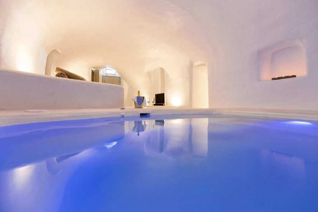 Kampanario Luxury Two-Bedroom Villa with Private Jacuzzi