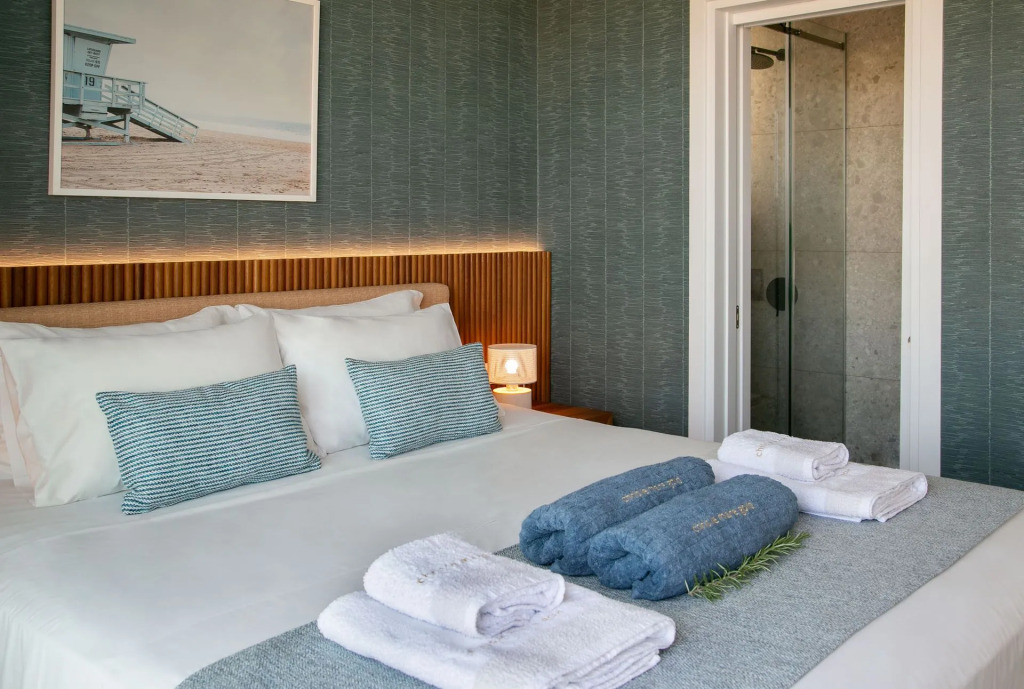 Chris Le Mare Gold Luxury Villa