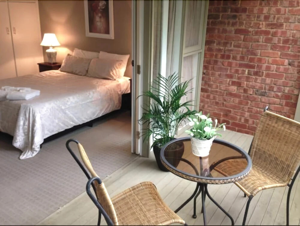 Luxury 2B Townhouse in North Adelaide
