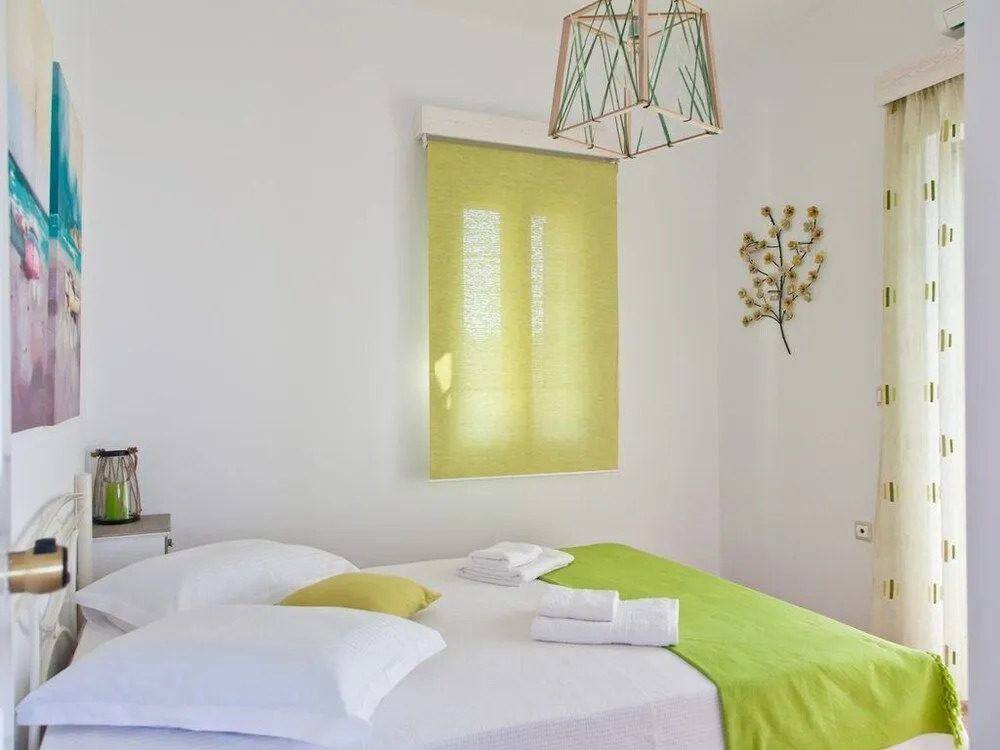 Villa Smaragdi - Private Sea View Villa
