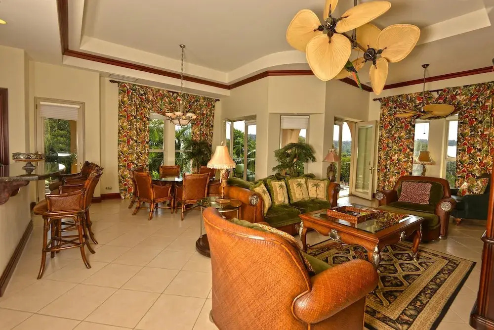 Bella Vista 4B - 3 bdr -3 1 2 Bath Ocean View
