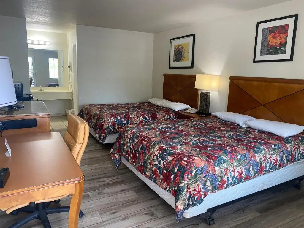 Cedar Creek Inn