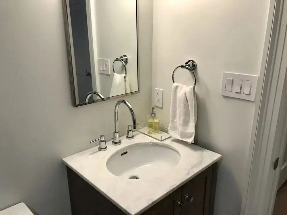 Historic Shawledroit Park Gem - 1 Bedroom on U St