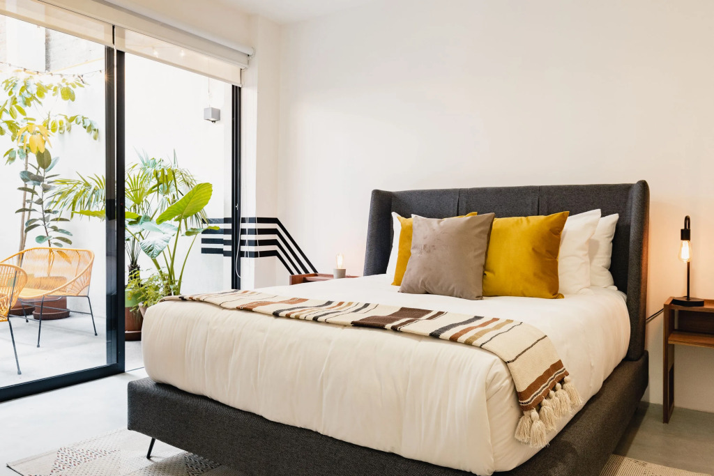 Cozy & Hip Roma Apt with 2 Private Terraces!