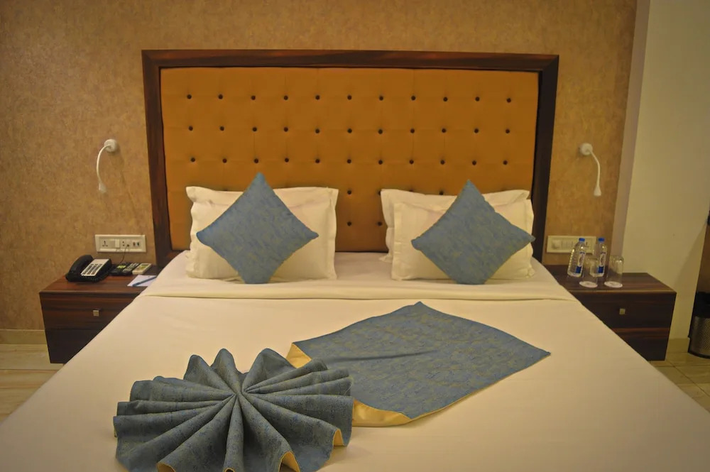Click Hotel By Suba