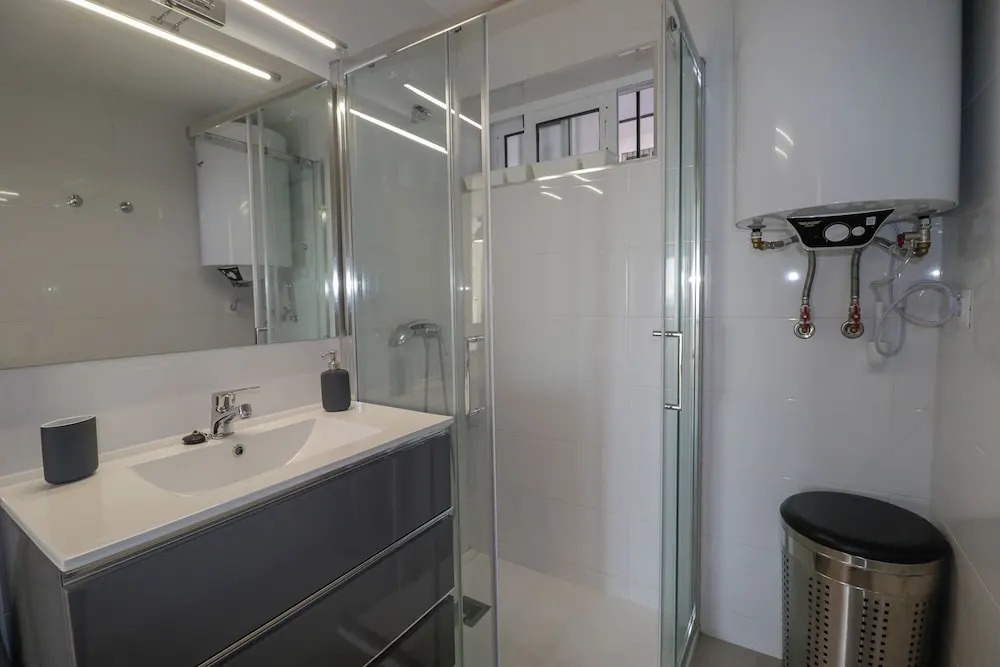 New Sunny Close to the Beach sea Views