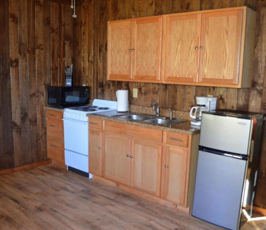 Utopia River Retreat