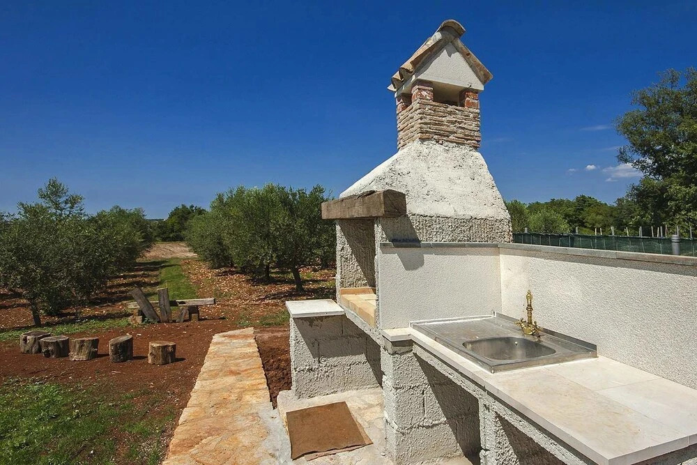 Villa Nira by Villas Holiday