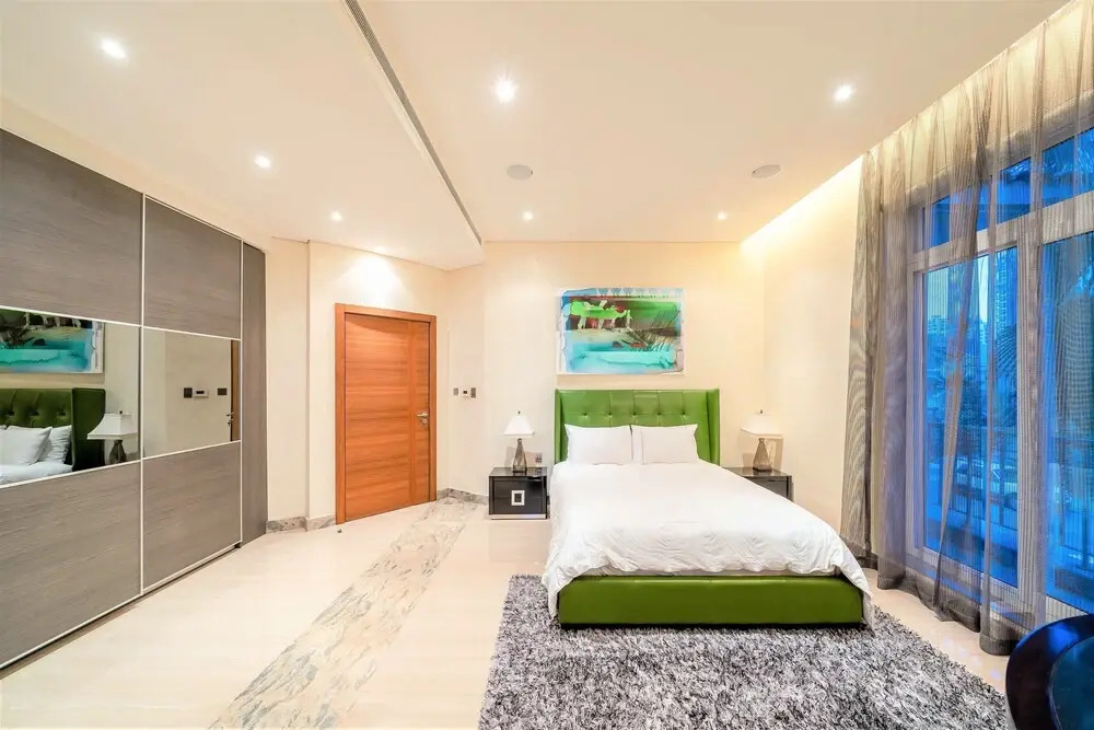 Ultimate Luxury sea front villa with private pool Palm Jumeirah