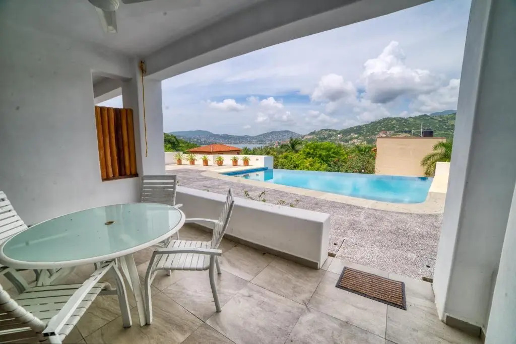El Tular 2 Bdr Appartment 2 min walk from La Ropa beach