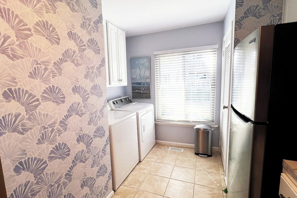 Beachfront Saint Helena Island Condo w/ Amenities!
