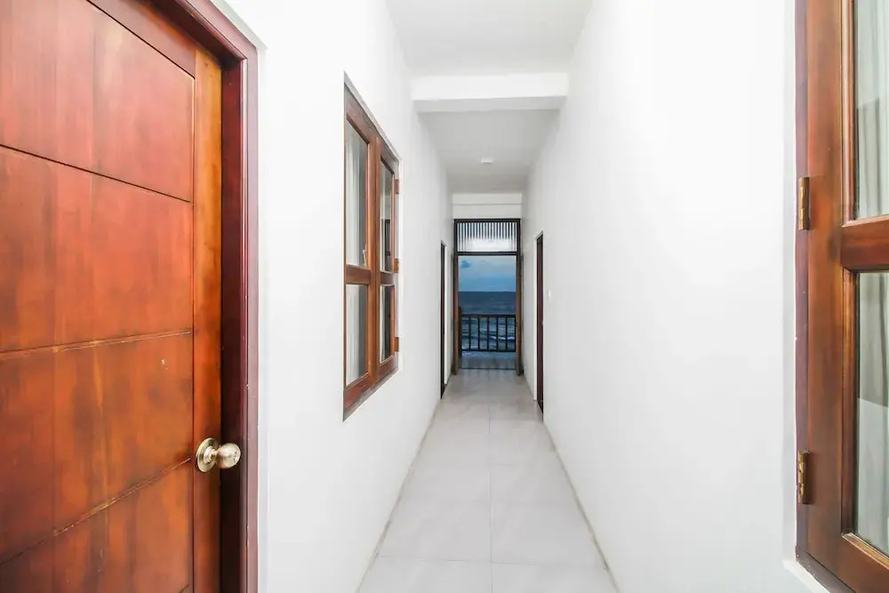 OYO 300 Sinha Hotel