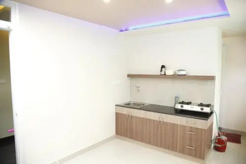 FabHotel Vipra Enclave
