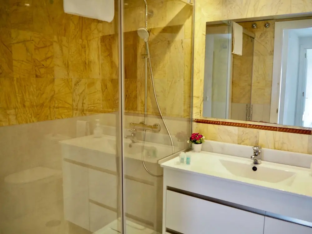 2F MTR - Marbella Temporary Rent 3bedrooms Old Town
