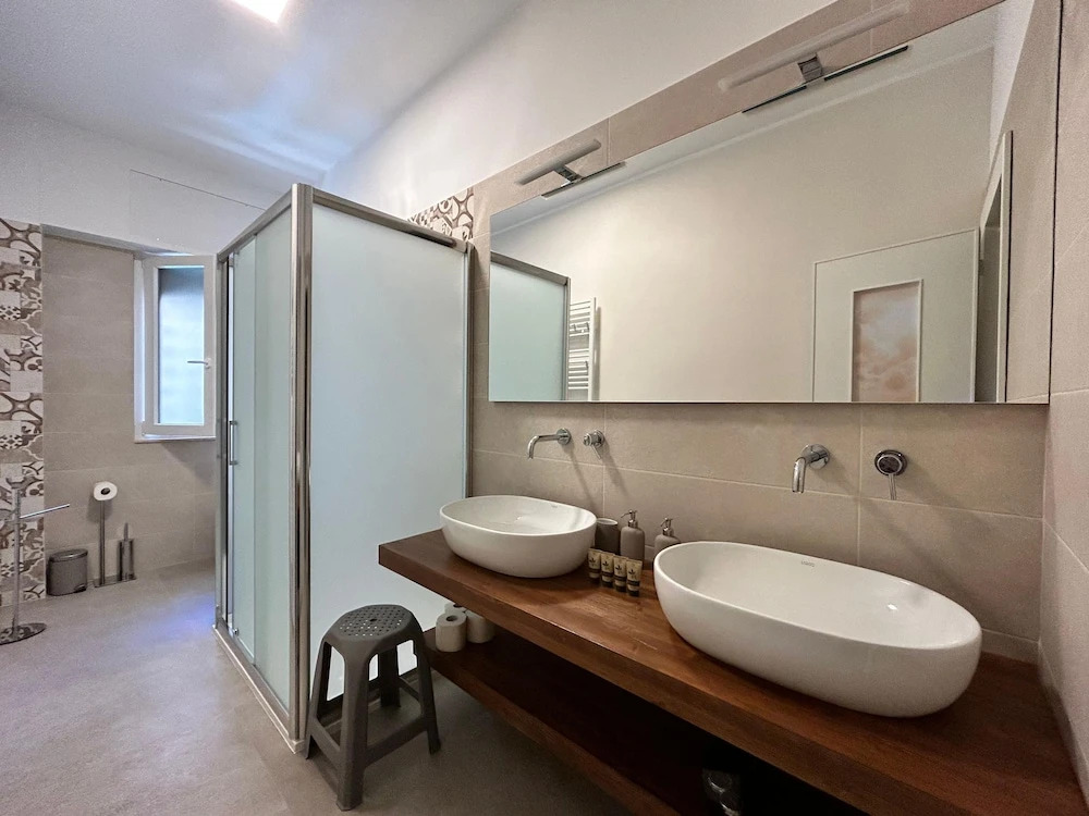 My50s in Monopoli With 4 Bedrooms and 2 Bathrooms