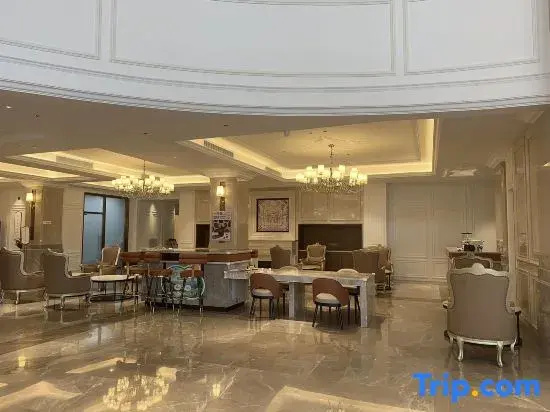 Vienna International Hotel (Longquan Square, Guangdong Pharmaceutical University Branch)