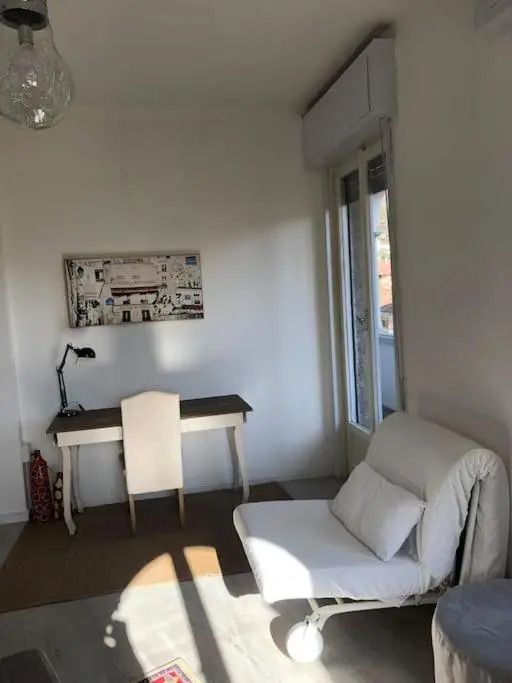 Hollys House apartment