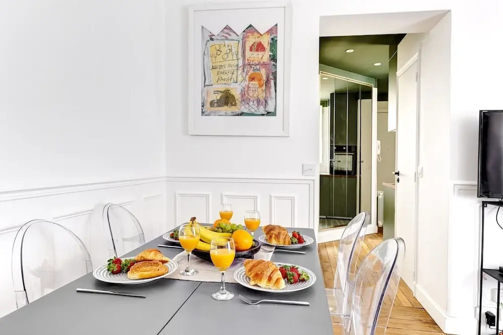 Chic 1BR by Eiffel Tower & Champ de Mars