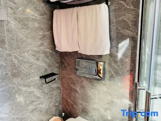 Twilight City Homestay (Jingdezhen North Station)