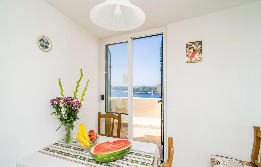 Beautiful Apartment in Dubrovnik With Wifi and 1 Bedrooms