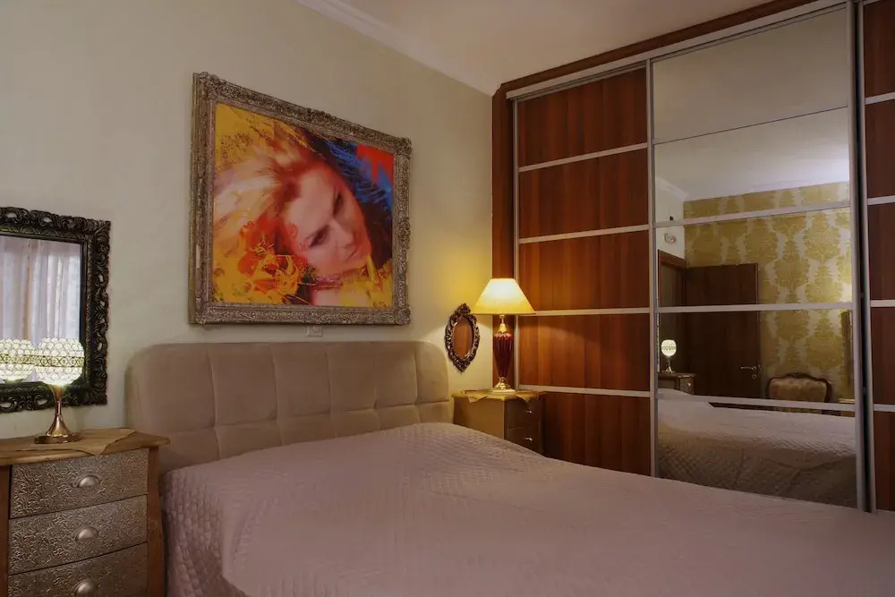 Violeta s Seaview Apartment in Piraeus