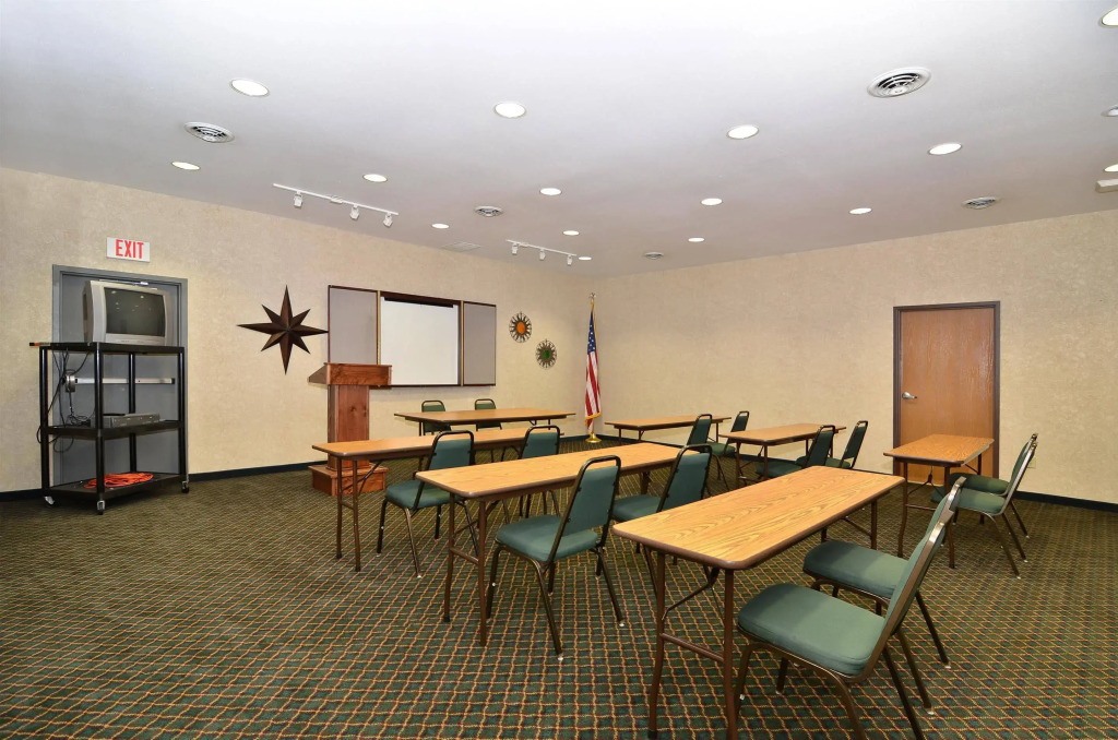 Best Western PLUS Sparta Trail Lodge