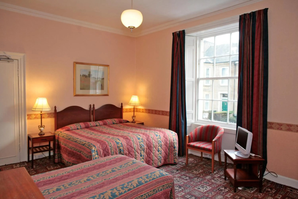 Averon Guest House
