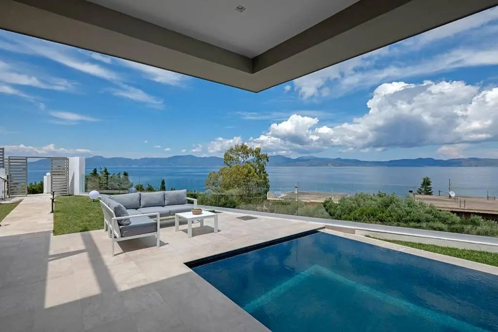 Villa Theologos