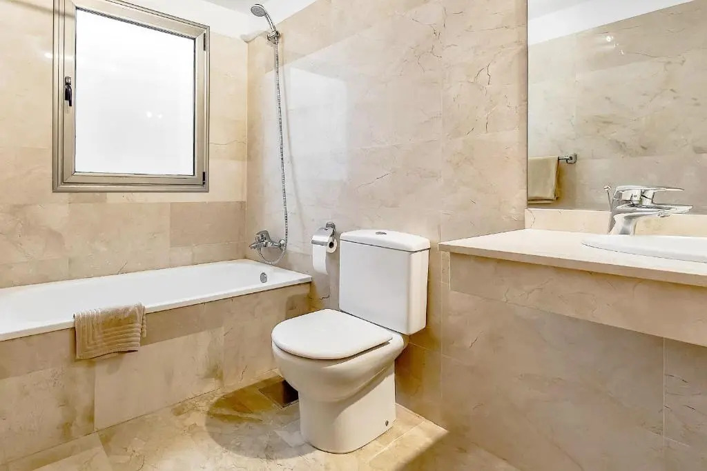 Townhouse 2 bedrooms on the first line