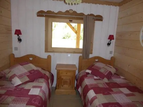 Apartment Agréable rez de jardin dans beau chalet