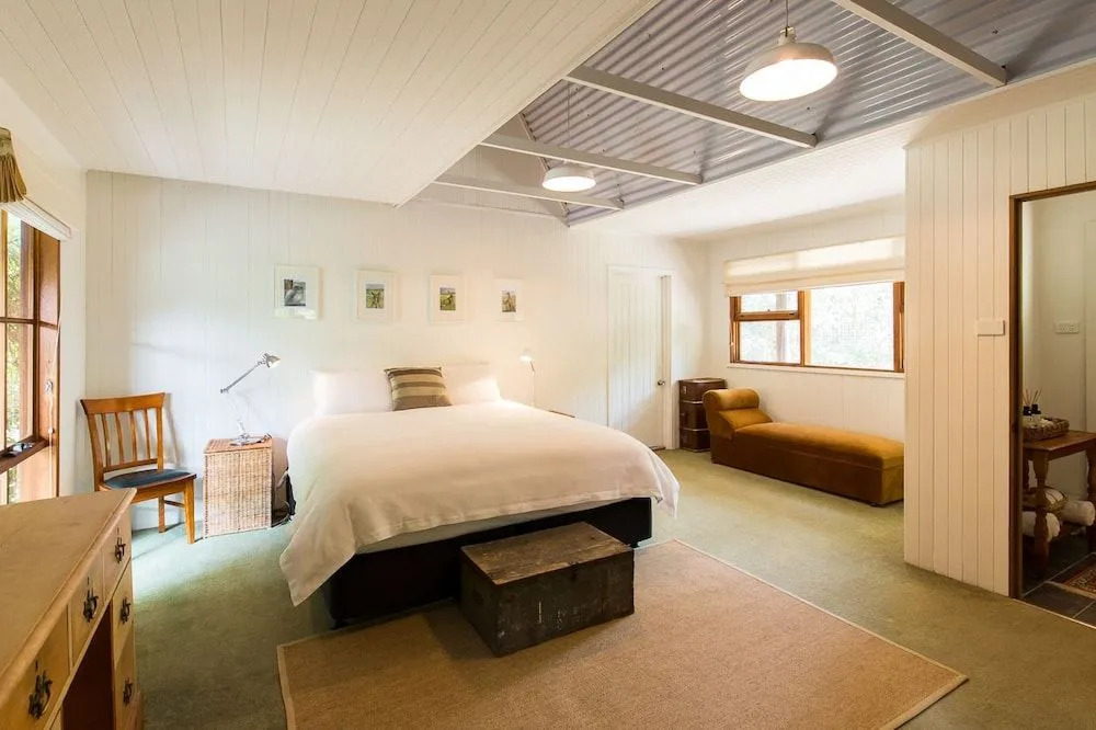 Braeside Mt Macedon Country Retreat & Bed & Breakfast