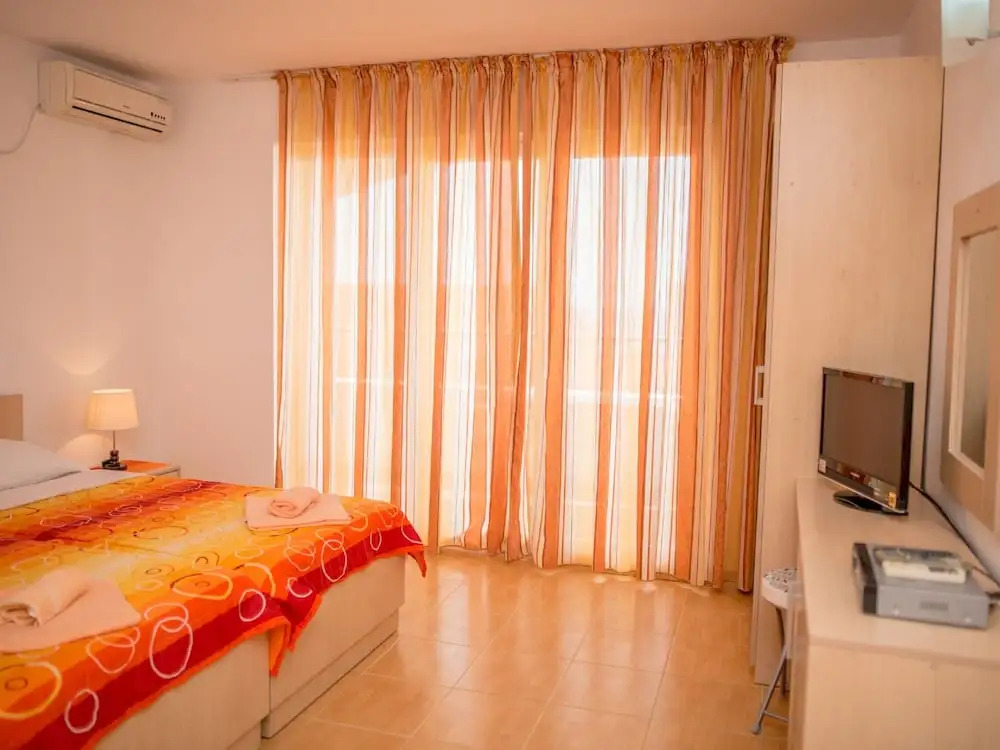 Apartments Vjera Petrovac