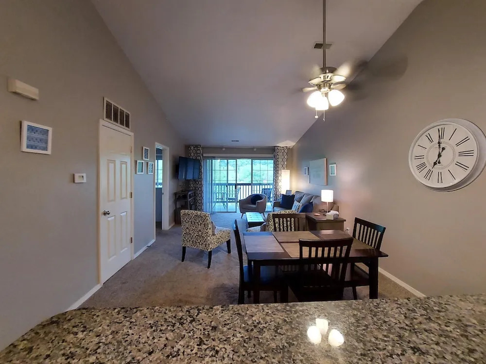 Placid Place Condo, Walk to Marina, Fishing & Boat Rentals