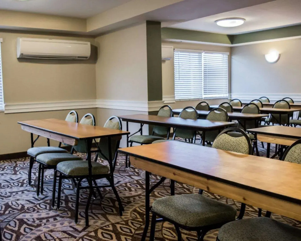 Quality Inn & Suites Tampa near Fairgrounds and Casino