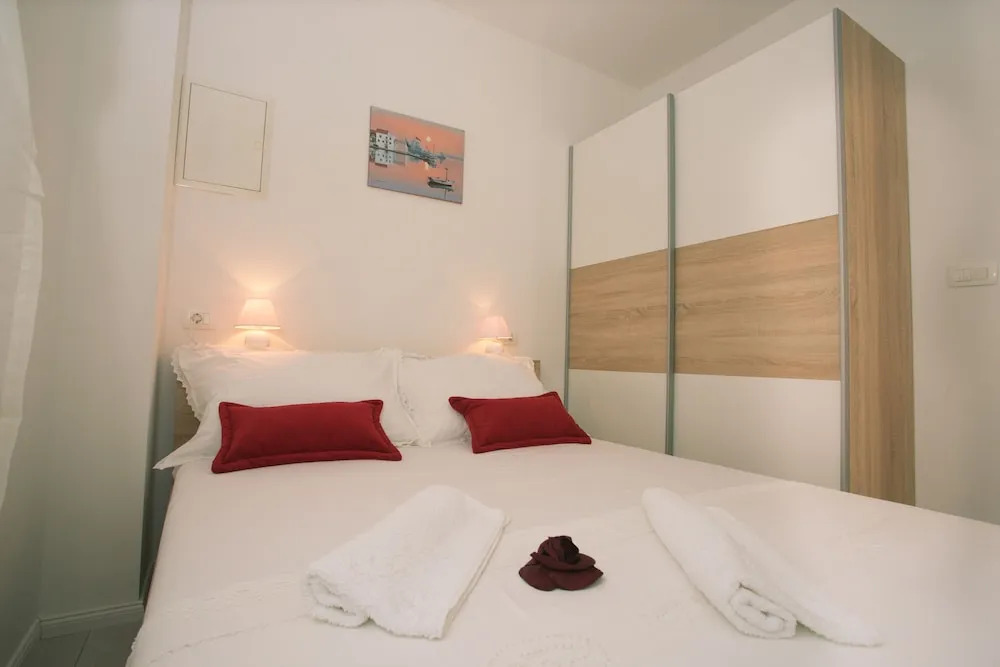 Apartments Kampanel