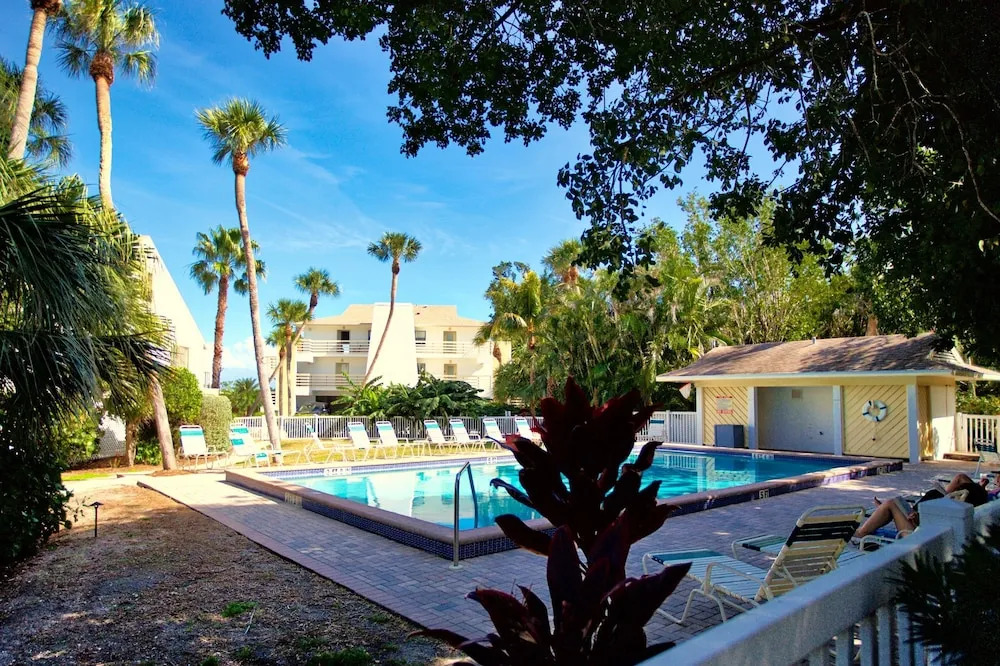 Captiva Shores 8B