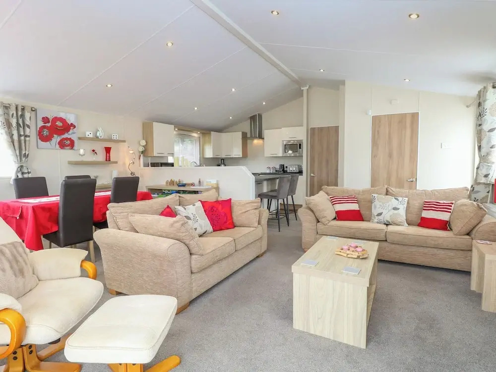 21 Norman Drive Lodge