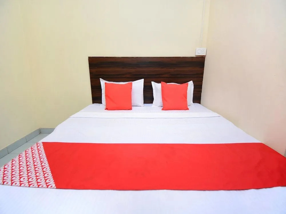 OYO 28179 Ambay Guest House