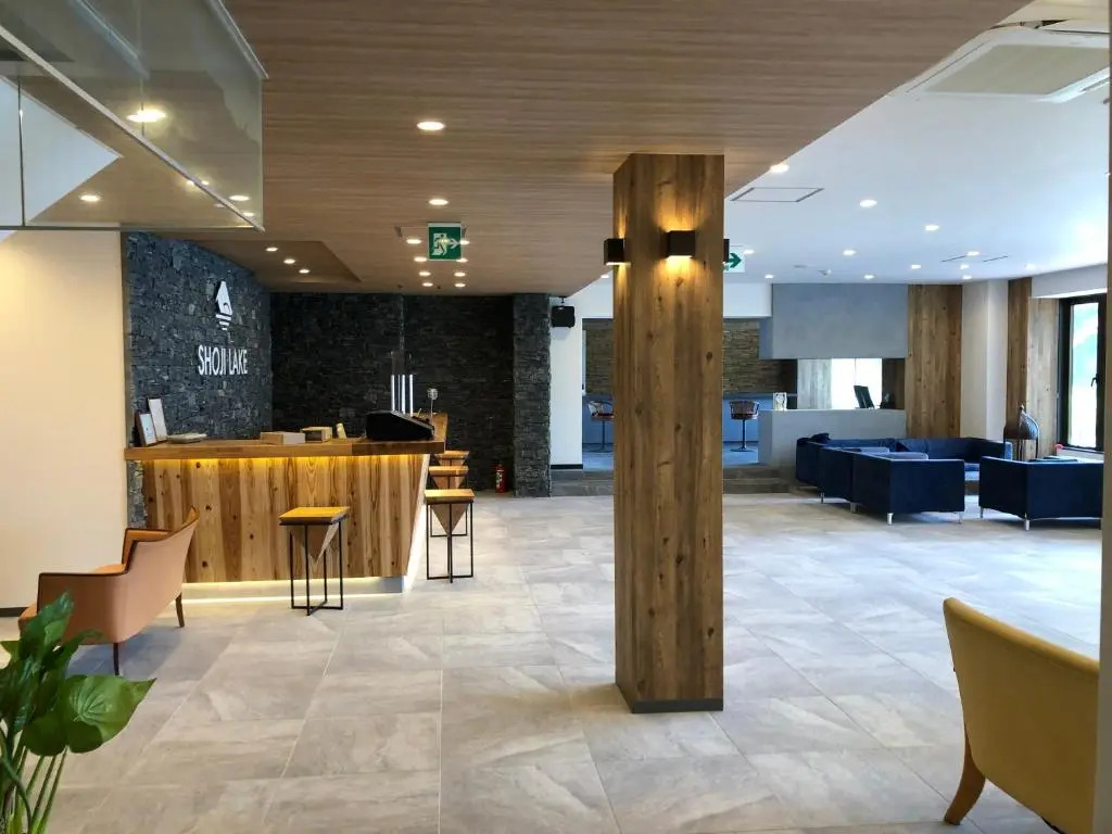 Shoji Lake Hotel