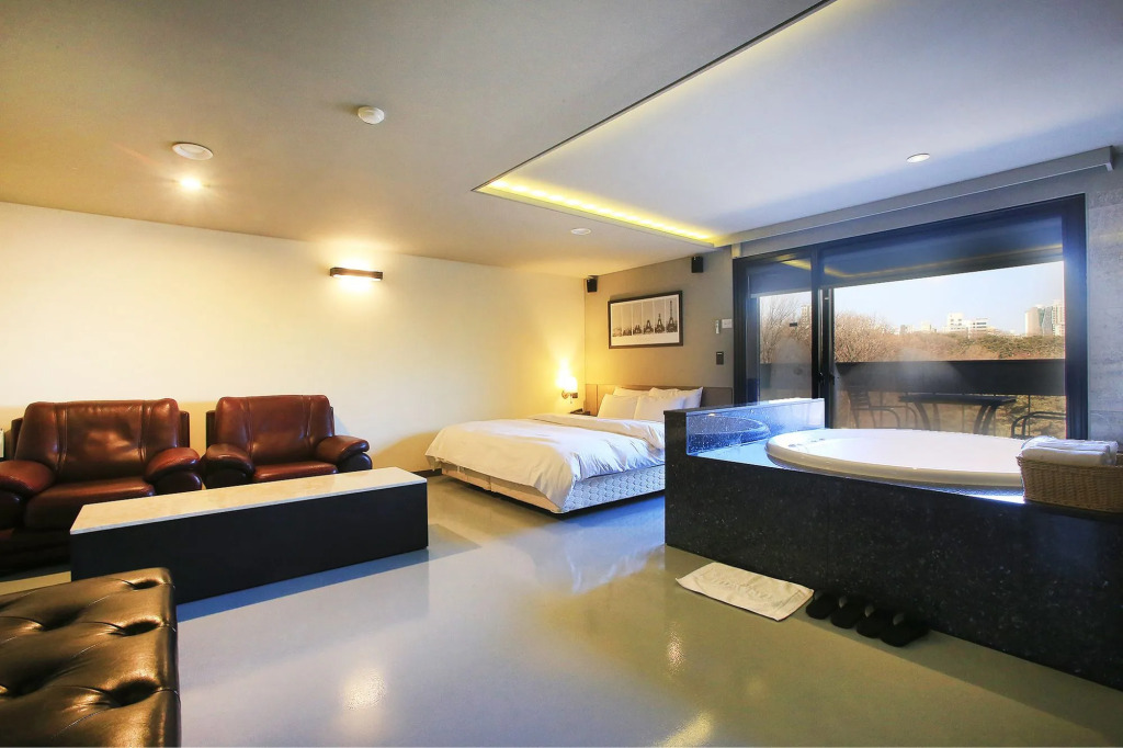 Hotel TARA
