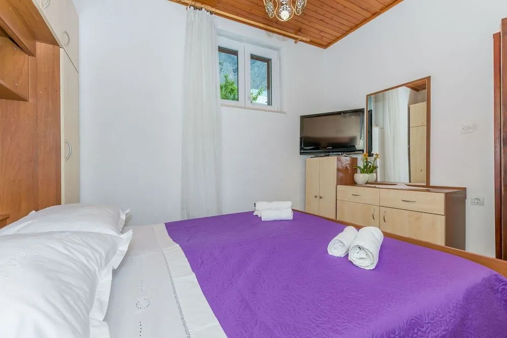 Apartments Josip